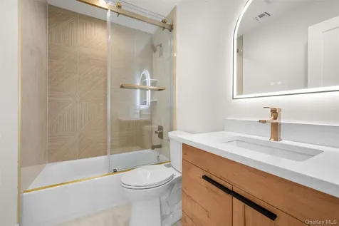 467 Hull Street East Meadow NY 11554