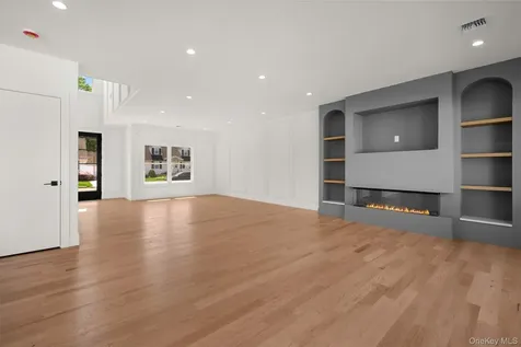 467 Hull Street East Meadow NY 11554