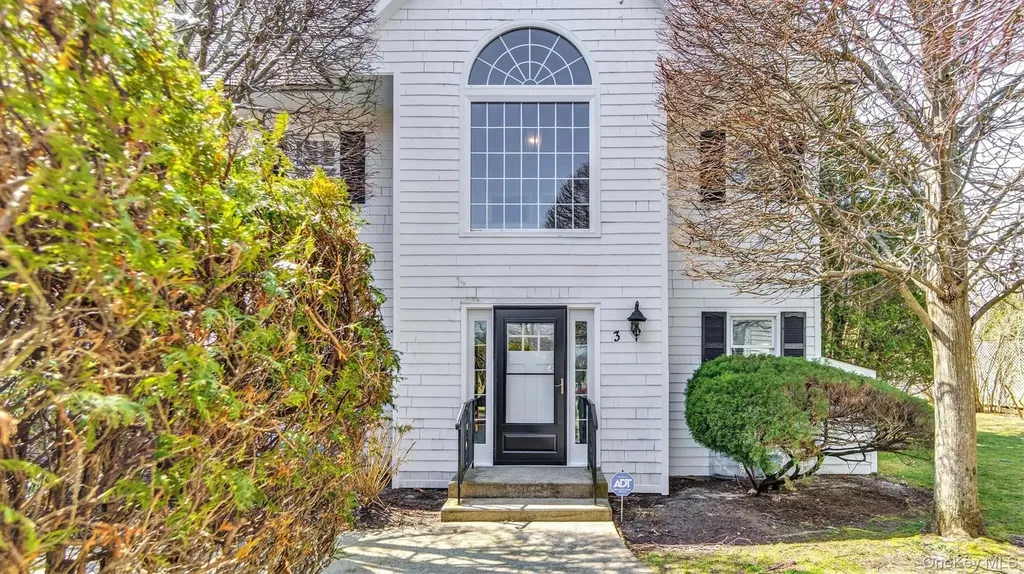 25 Mitchell Westhampton Beach NY 11978
