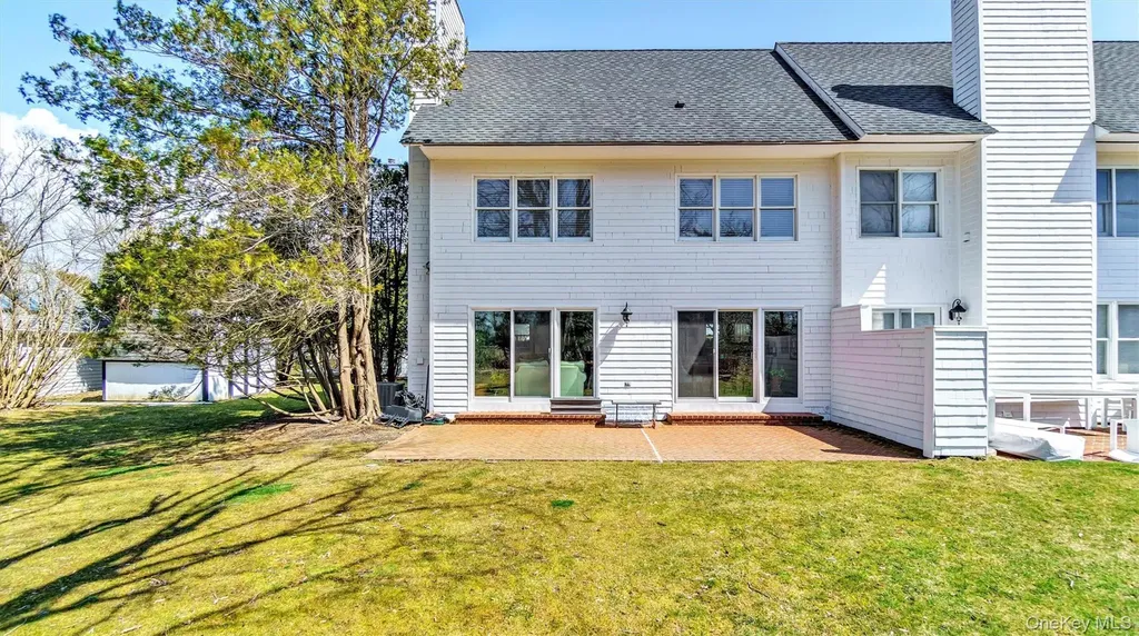 25 Mitchell Westhampton Beach NY 11978