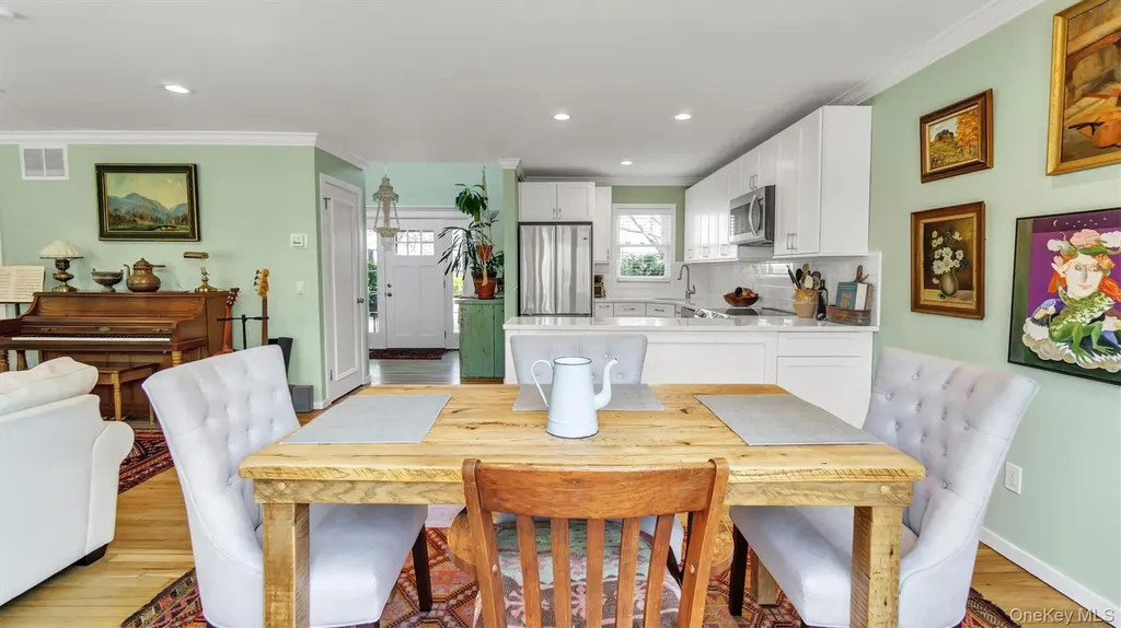 25 Mitchell Westhampton Beach NY 11978