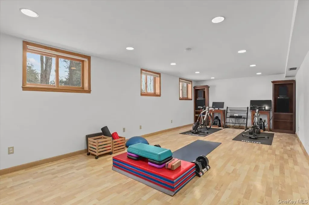 20 Faraway Road Armonk NY 10504