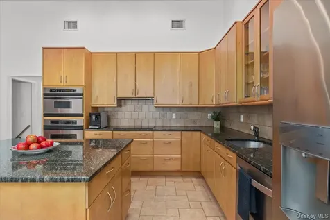 20 Faraway Road Armonk NY 10504