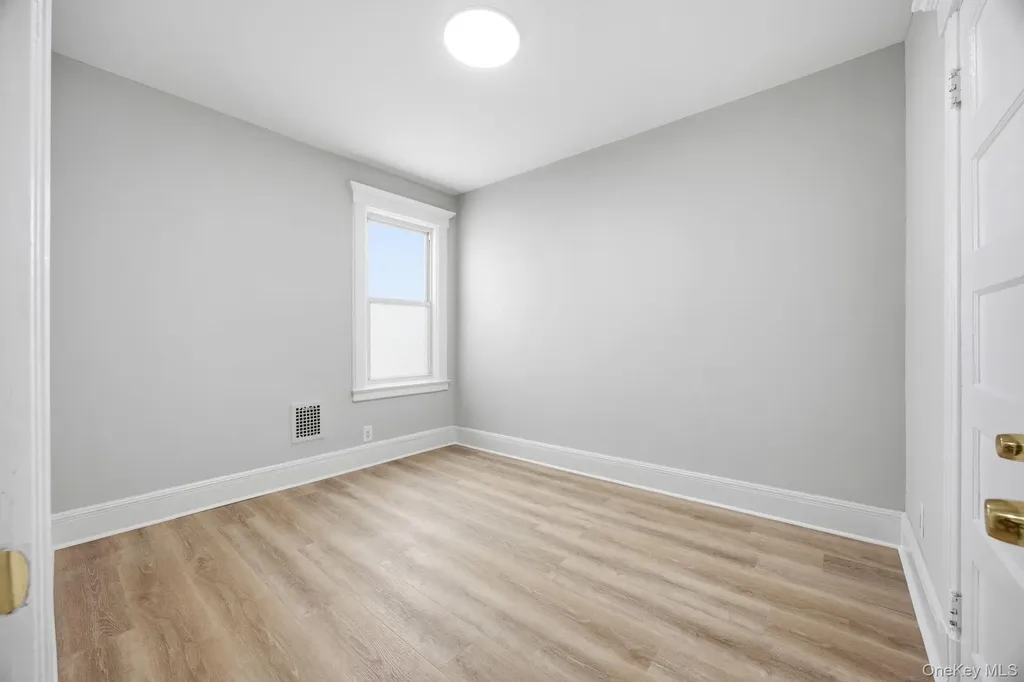 1739 W 9th Street Brooklyn NY 11223