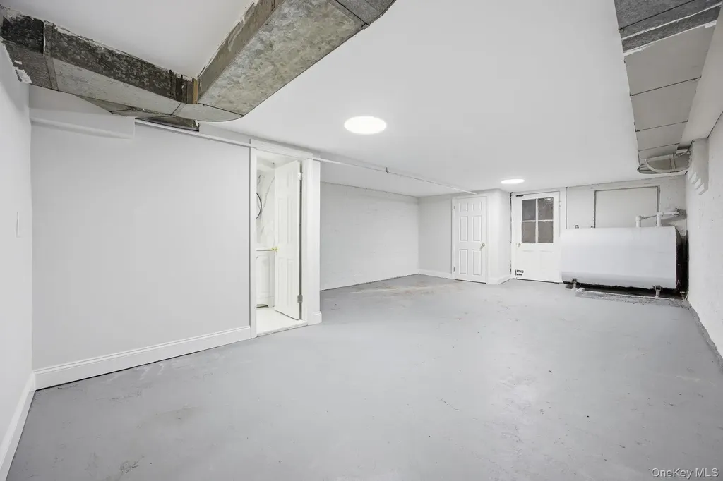 1739 W 9th Street Brooklyn NY 11223