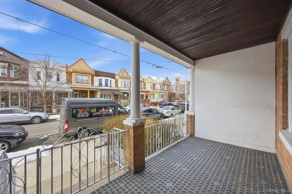 1739 W 9th Street Brooklyn NY 11223