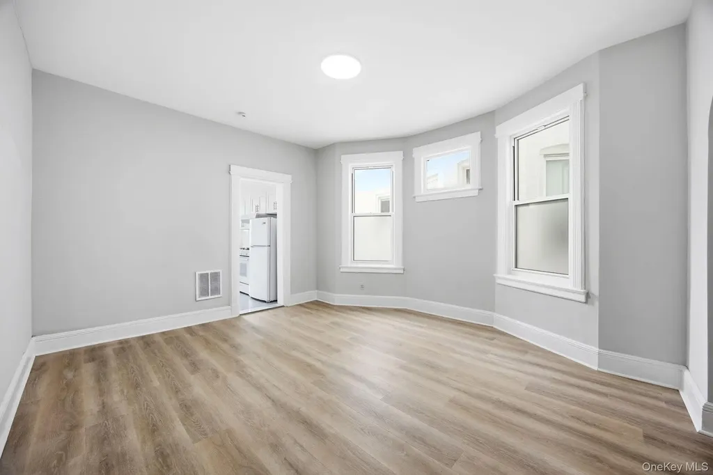 1739 W 9th Street Brooklyn NY 11223