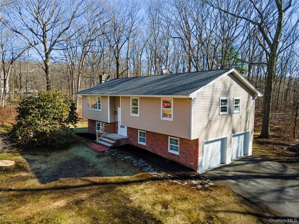 12 Blueberry Lane Stormville NY 12582