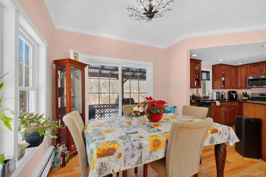 8 Garrett Place Carmel NY 10512