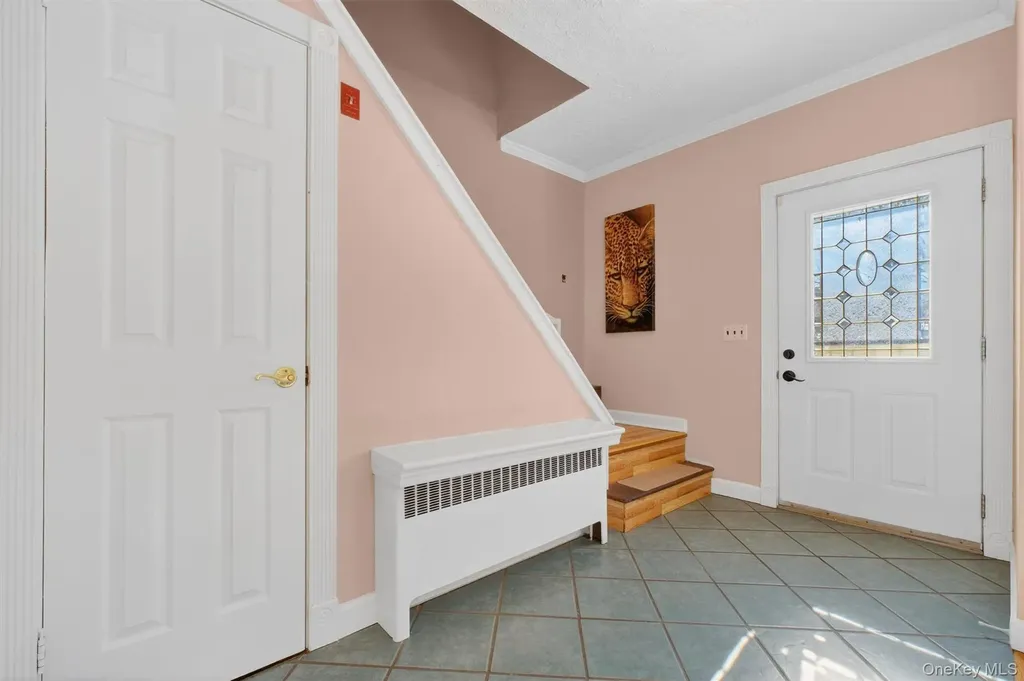 8 Garrett Place Carmel NY 10512