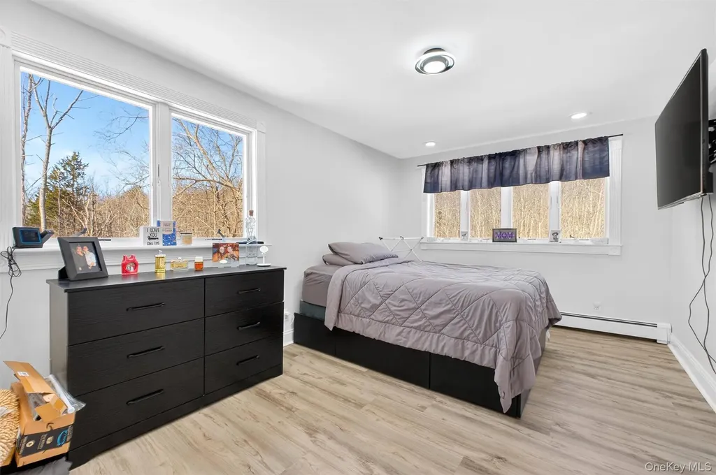 8 Garrett Place Carmel NY 10512