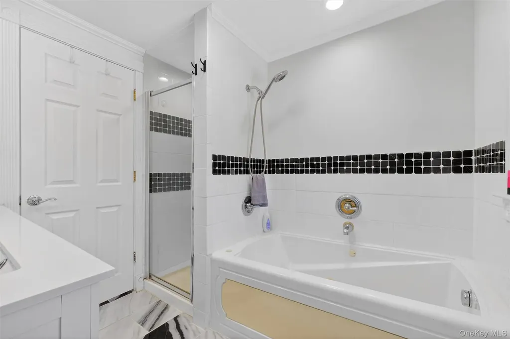 8 Garrett Place Carmel NY 10512
