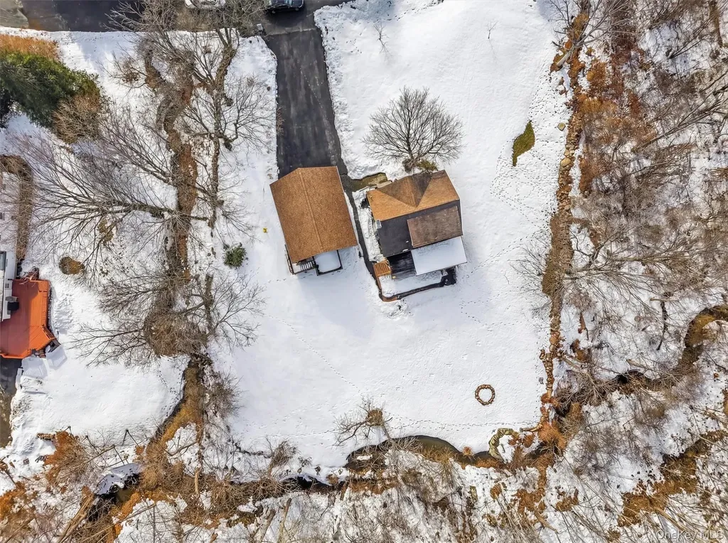 8 Garrett Place Carmel NY 10512