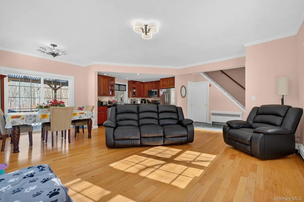 8 Garrett Place Carmel NY 10512