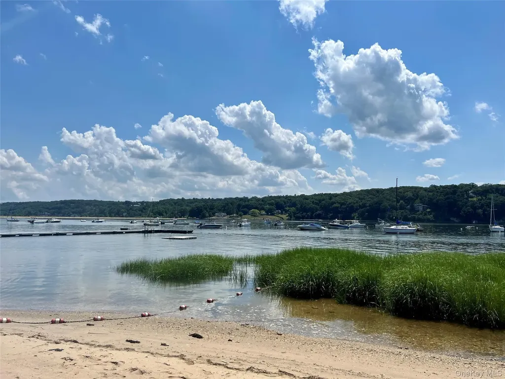 4 Kennedy Lane Cold Spring Harbor NY 11724