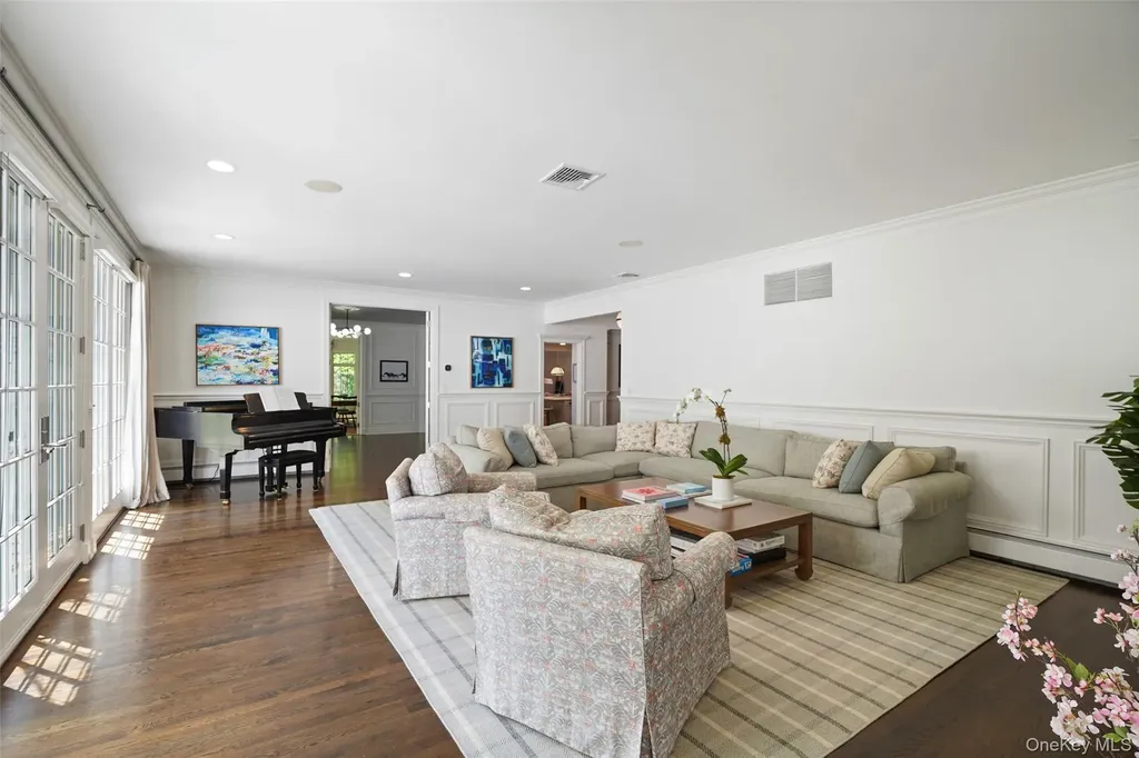48 Davids Way Bedford Hills NY 10507