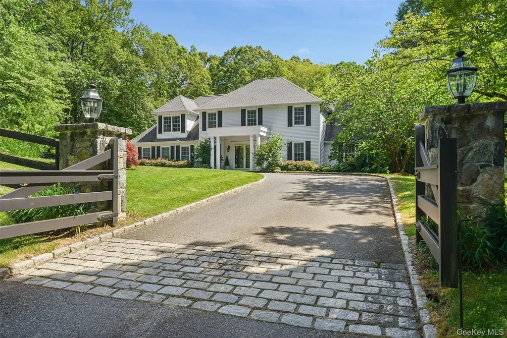 48 Davids Way Bedford Hills NY 10507