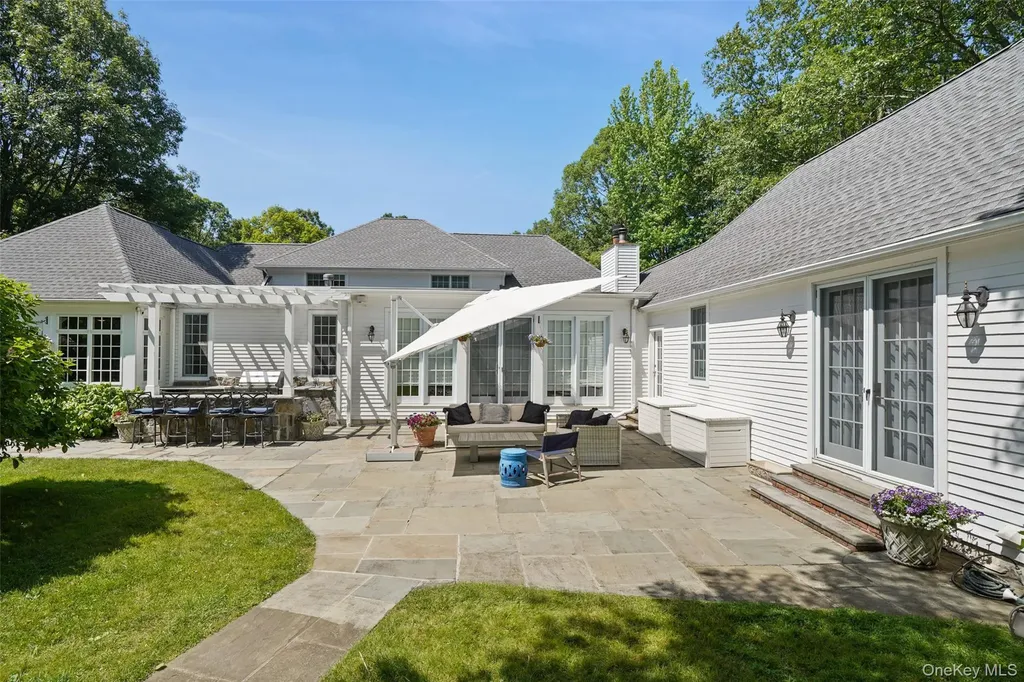 48 Davids Way Bedford Hills NY 10507