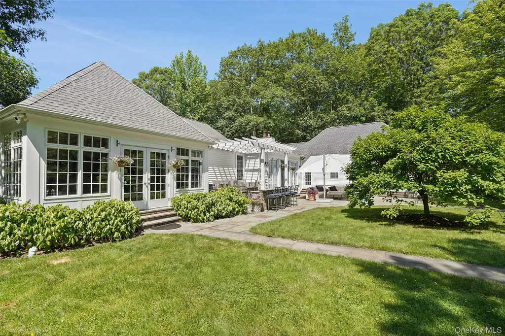 48 Davids Way Bedford Hills NY 10507