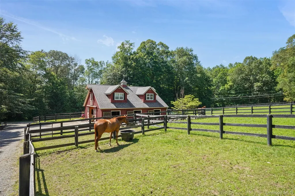 48 Davids Way Bedford Hills NY 10507