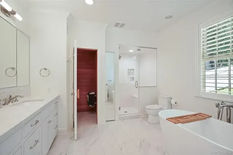 48 Davids Way Bedford Hills NY 10507