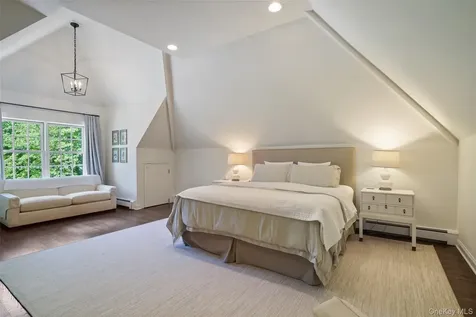 48 Davids Way Bedford Hills NY 10507