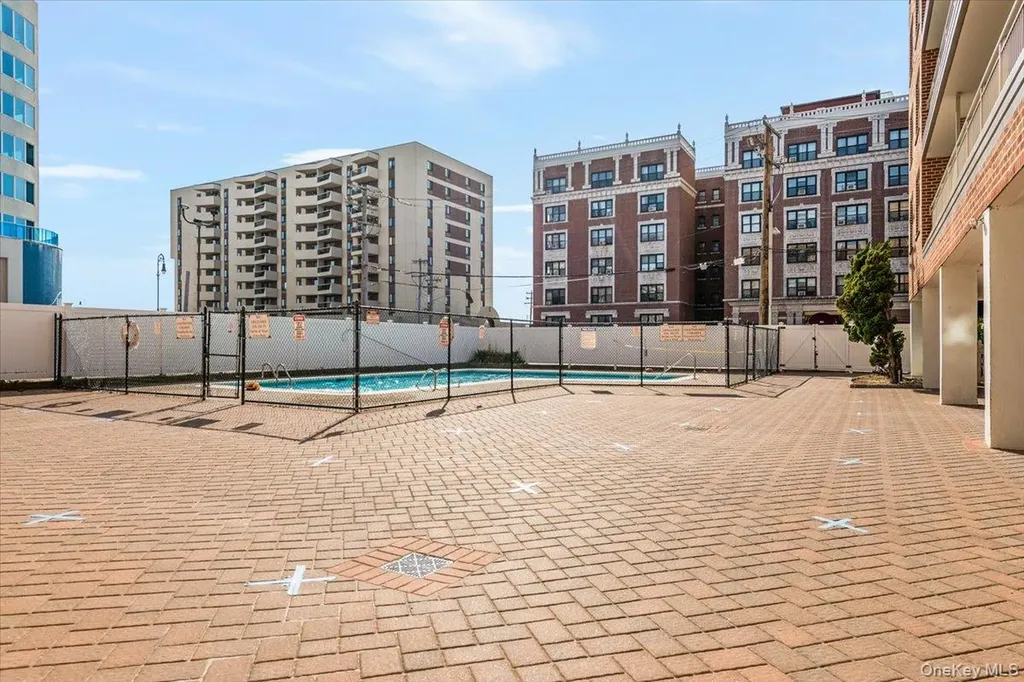 410 E Broadway E Long Beach NY 11561