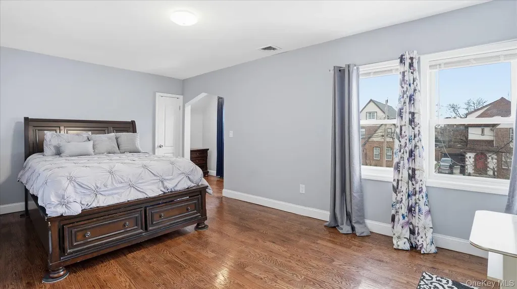 56 Northumberland Lynbrook NY 11563