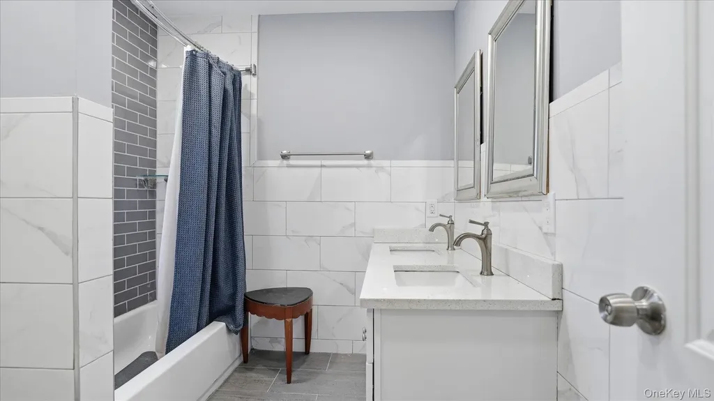 56 Northumberland Lynbrook NY 11563
