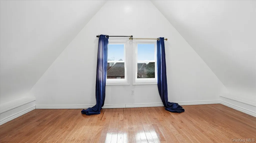 56 Northumberland Lynbrook NY 11563