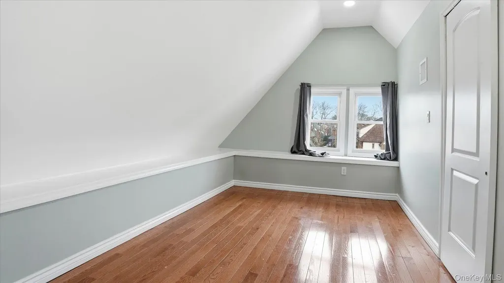 56 Northumberland Lynbrook NY 11563