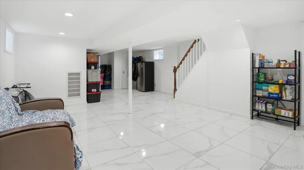 56 Northumberland Lynbrook NY 11563