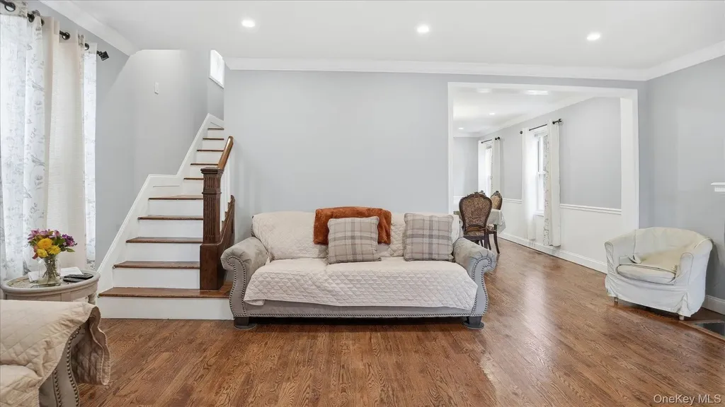 56 Northumberland Lynbrook NY 11563