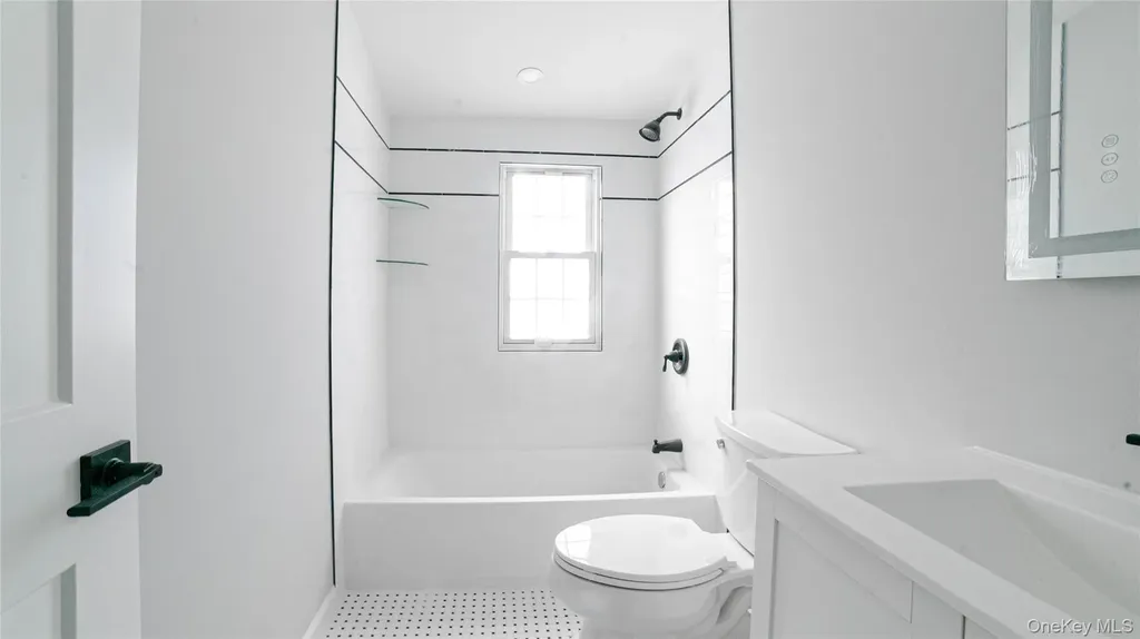 7 Amherst Place Massapequa NY 11758