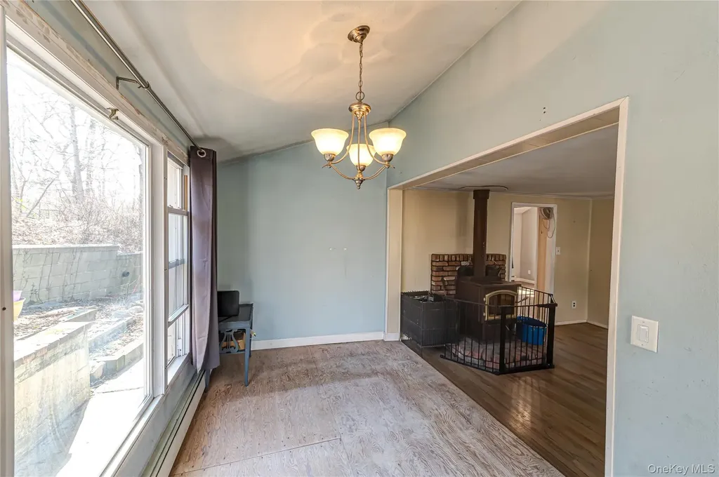 75 Herod Point Road Wading River NY 11792