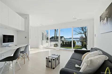 840 Pirates Cove Mamaroneck NY 10543