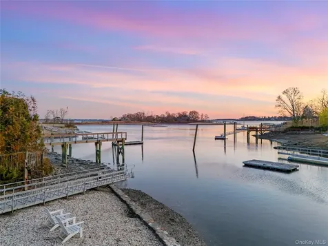 840 Pirates Cove Mamaroneck NY 10543