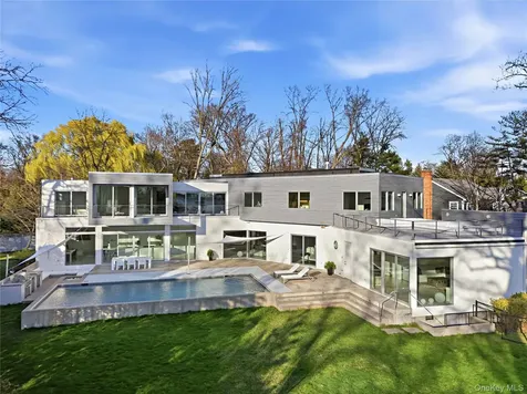 840 Pirates Cove Mamaroneck NY 10543
