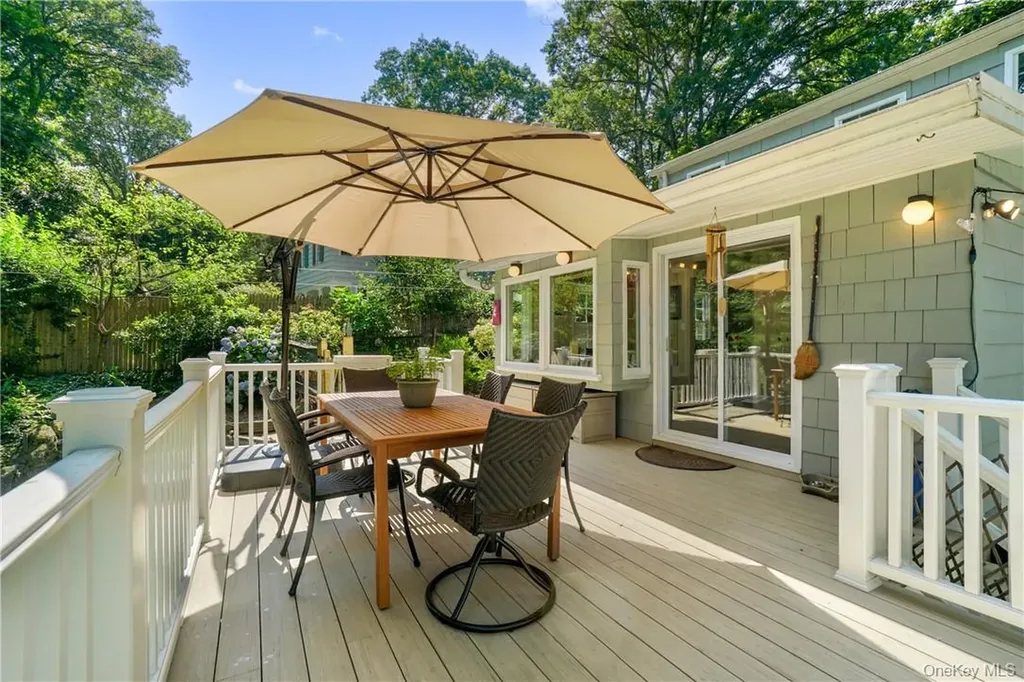 64 Pine Cliff Road Chappaqua NY 10514