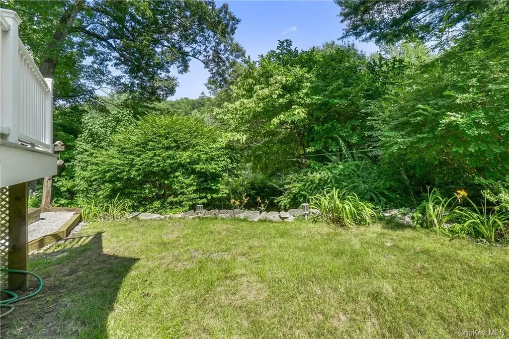 64 Pine Cliff Road Chappaqua NY 10514