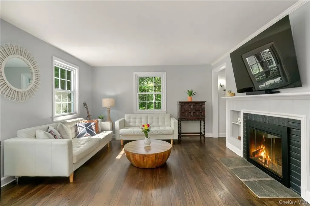 64 Pine Cliff Road Chappaqua NY 10514