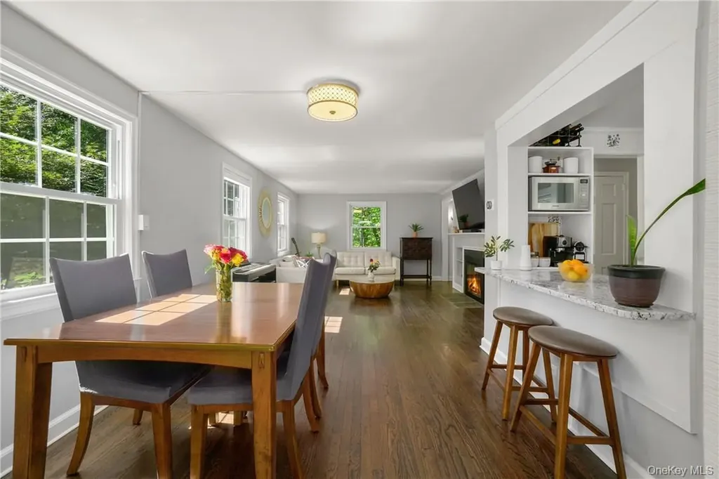 64 Pine Cliff Road Chappaqua NY 10514