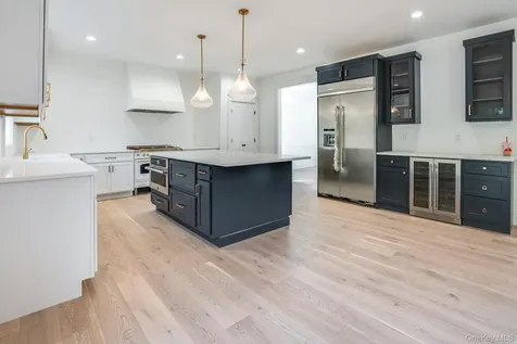 989 Freedom Road Pleasant Valley NY 12569
