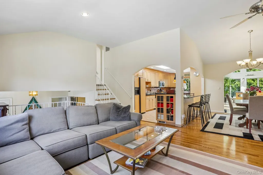 53 Shepherds Drive Scarsdale NY 10583