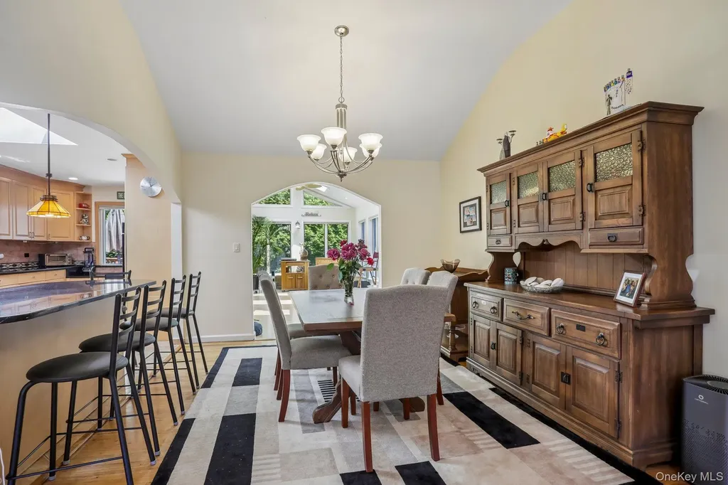 53 Shepherds Drive Scarsdale NY 10583
