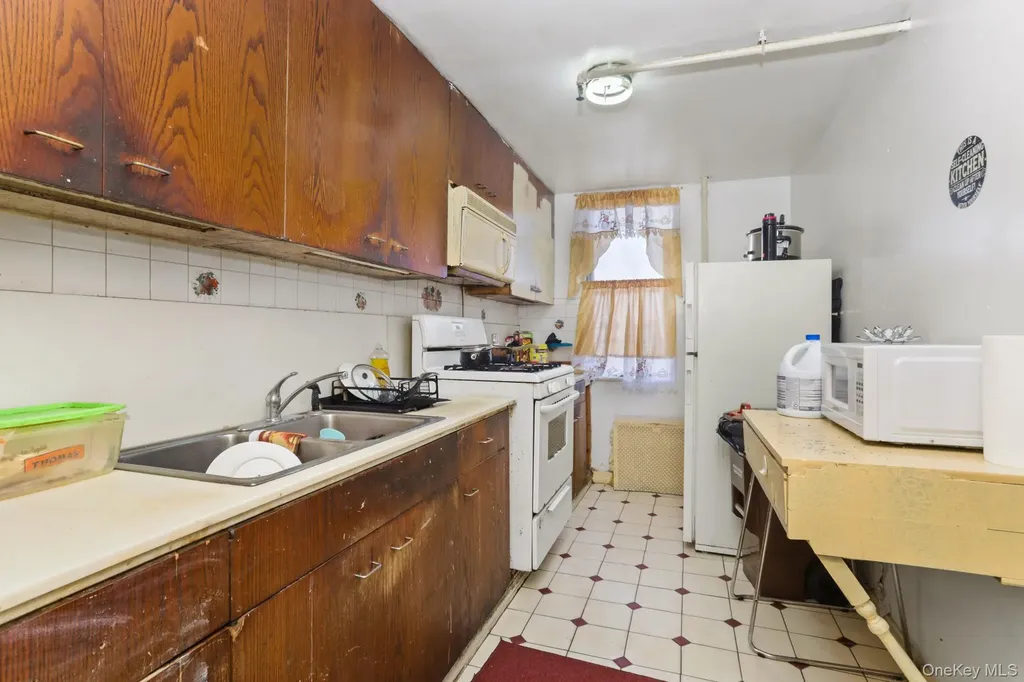 661 Jefferson Place Bronx NY 10456