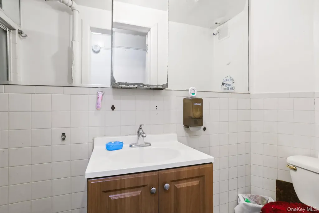 661 Jefferson Place Bronx NY 10456