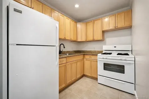 30-74-76 30th Street Astoria NY 11102