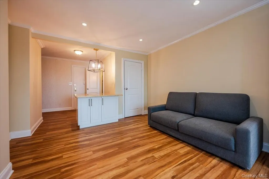 740 E Broadway Long Beach NY 11561