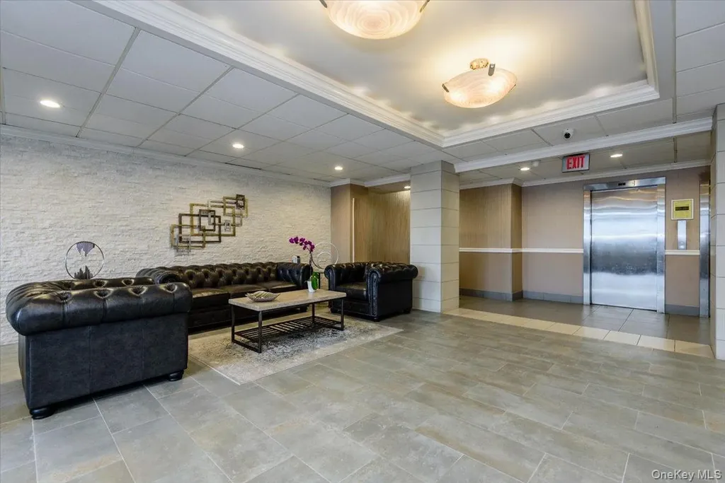 740 E Broadway Long Beach NY 11561